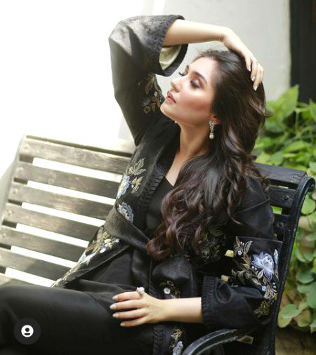 Pakistani Celebs image
