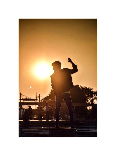 <\3- ishQ tO xamnY ankhO'n ke mUQr jwta ew <\🖤