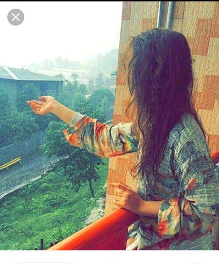 ہمیں کیا معلوم تھا ۔۔۔۔بارشیں یوں رو پڑیں گیں😊....hayati