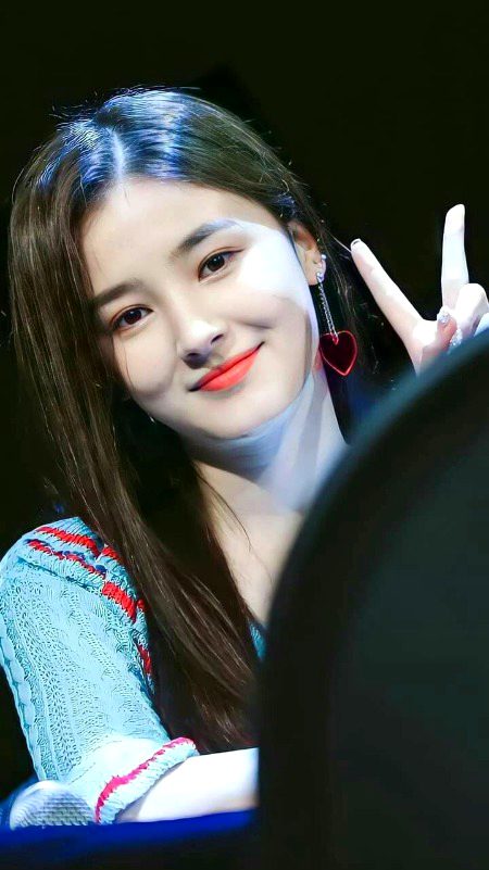 Beautiful People image