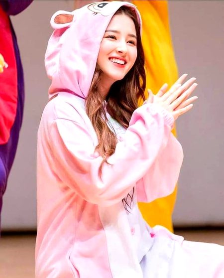 Beautiful People image