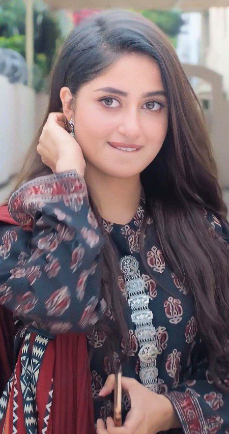 Pakistani Celebs image