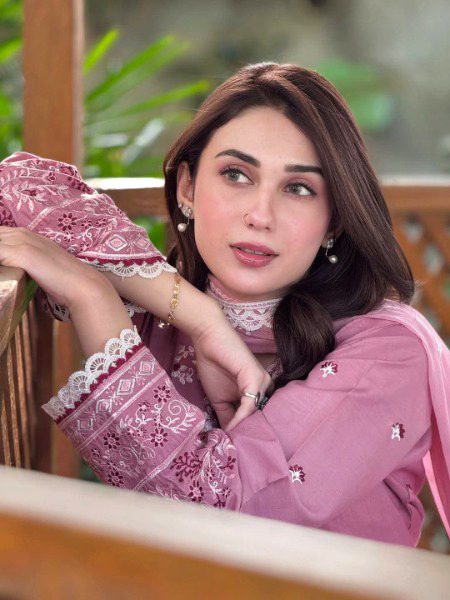 Pakistani Celebs image