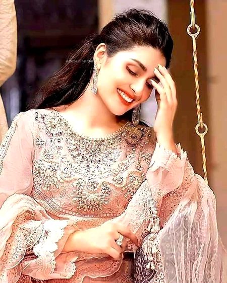 Pakistani Celebs image