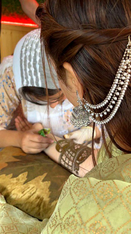 Beautiful People image