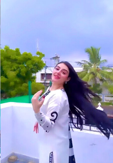 Beautiful People image