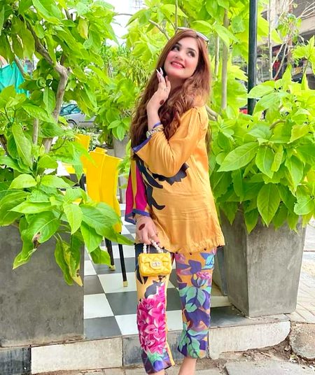 Beautiful People image