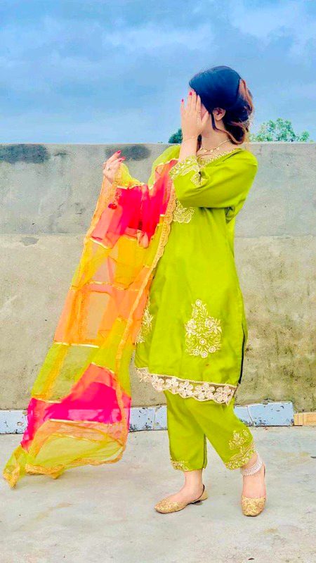 Beautiful People image