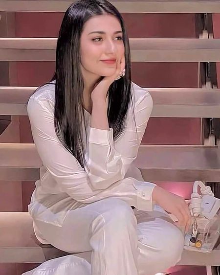 Pakistani Celebs image