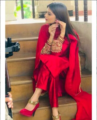 Beautiful People image