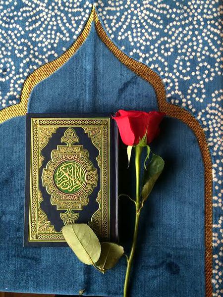 Islamic post