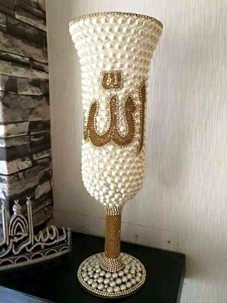 Islamic post