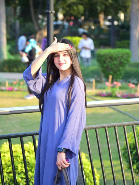 Beautiful People image