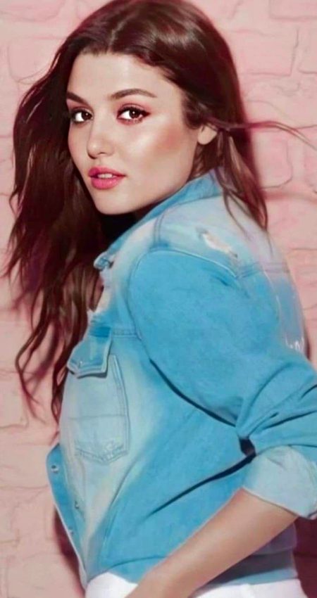 Turkish Celebs image