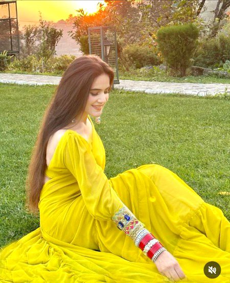 Beautiful People image