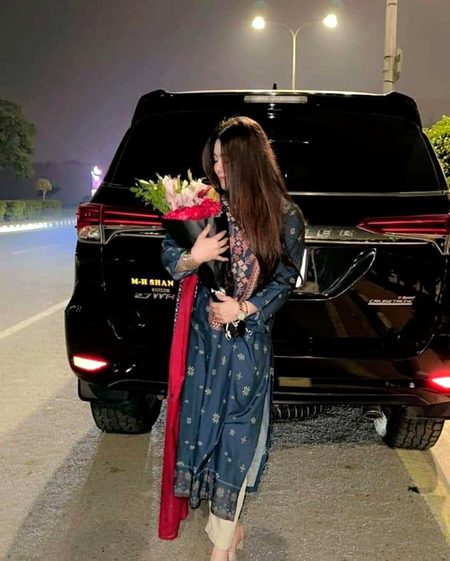 Beautiful People image