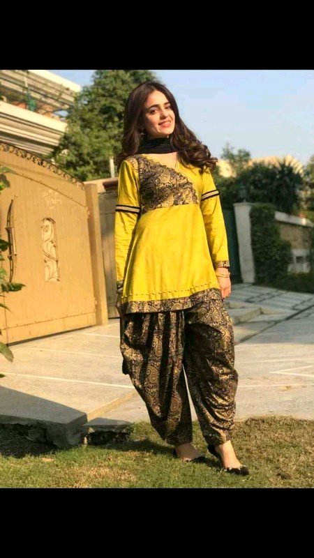 Pakistani Celebs image