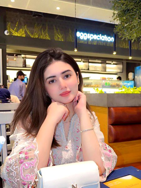 Beautiful People image