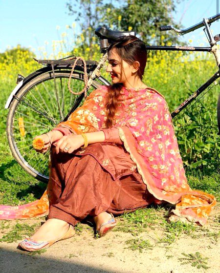 Beautiful People image