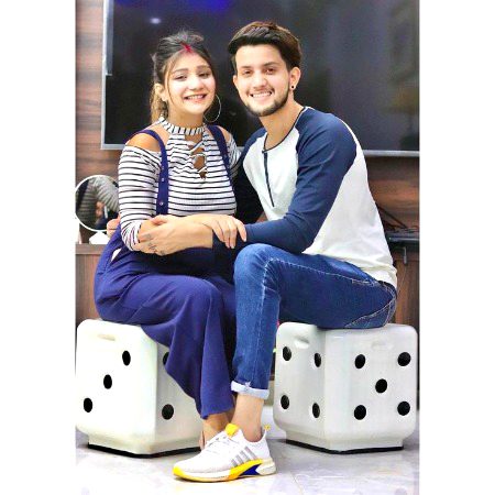 Beautiful People image