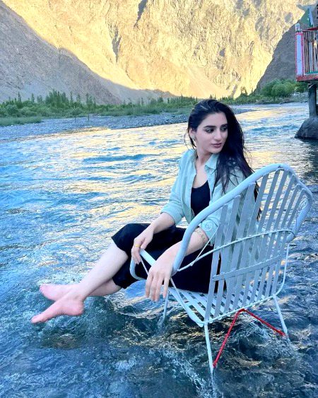 Beautiful People image