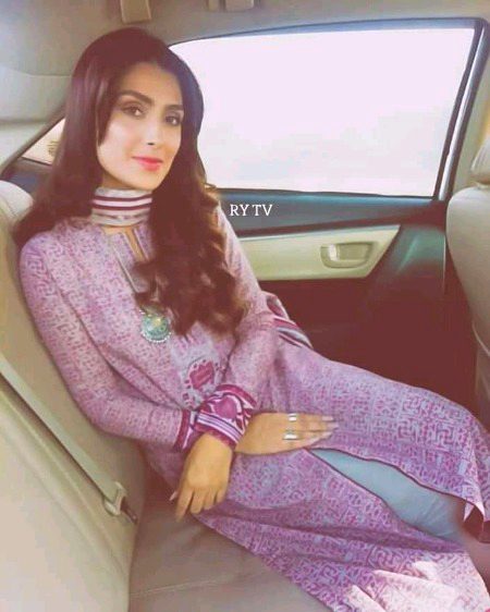 Pakistani Celebs image
