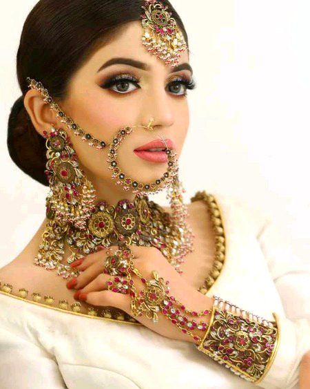 Beautiful People image