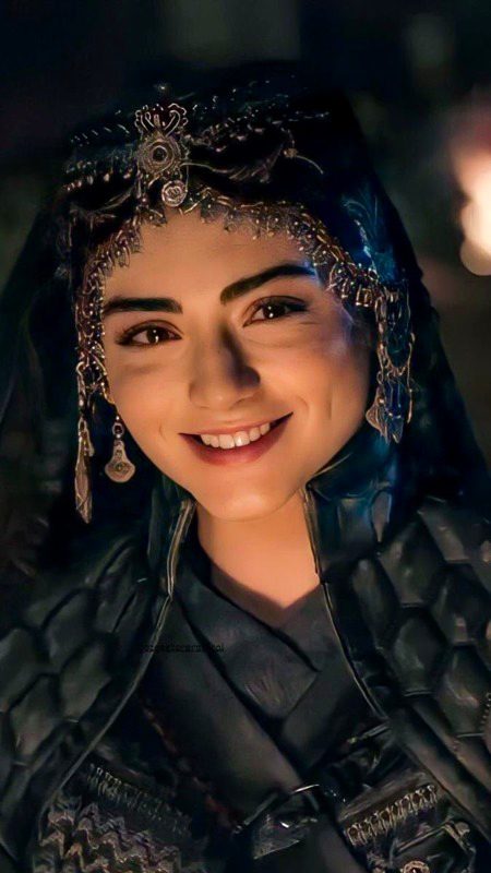 Turkish Celebs image