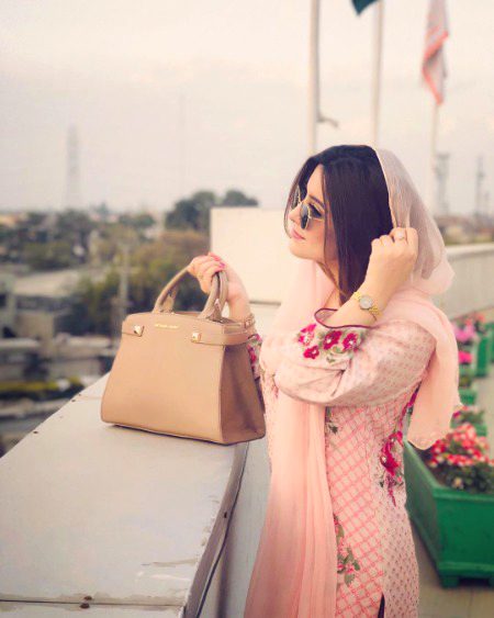 Beautiful People image