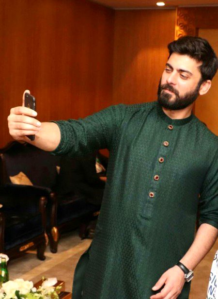 Pakistani Celebs image