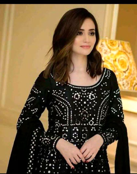 Pakistani Celebs image