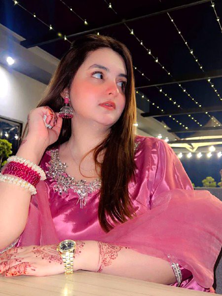 Beautiful People image