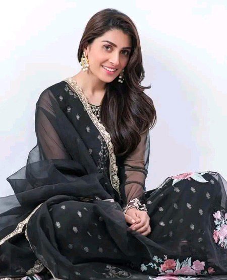 Pakistani Celebs image