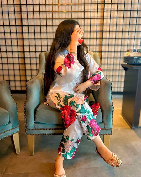 Beautiful People image