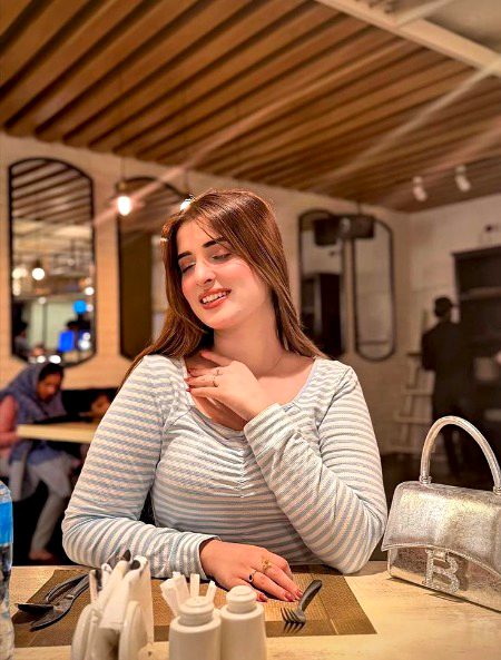 Beautiful People image