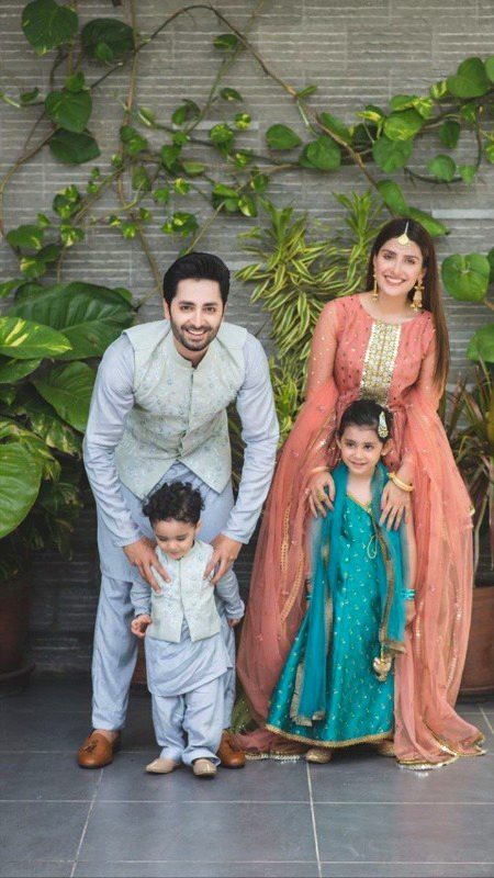 Pakistani Celebs image