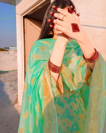 Beautiful People image