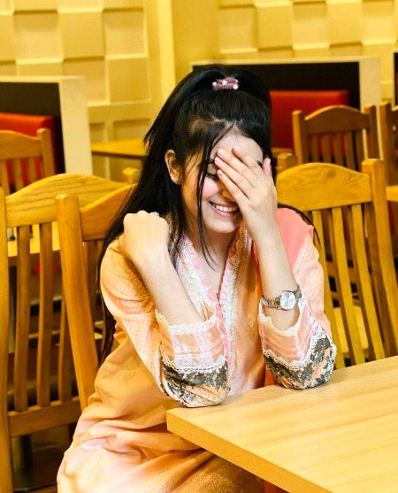 Beautiful People image