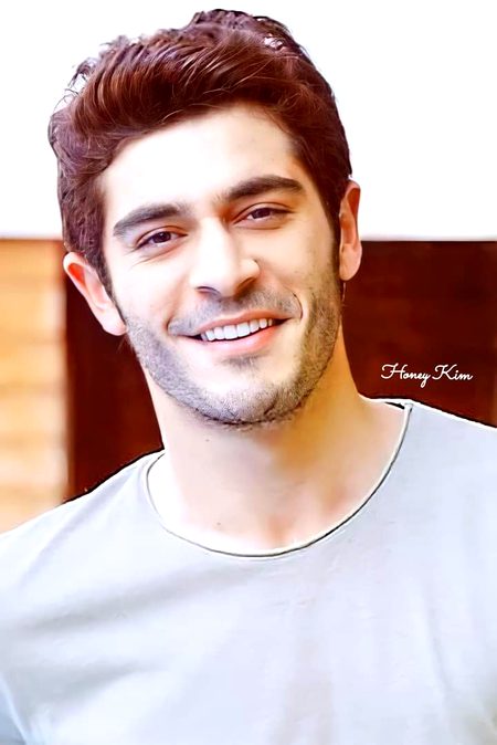Turkish Celebs image