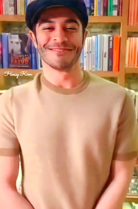 Turkish Celebs image