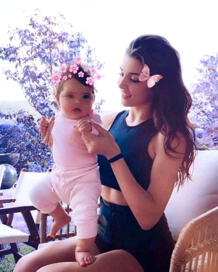 Turkish Celebs image