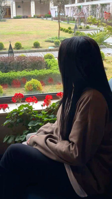 Beautiful People image