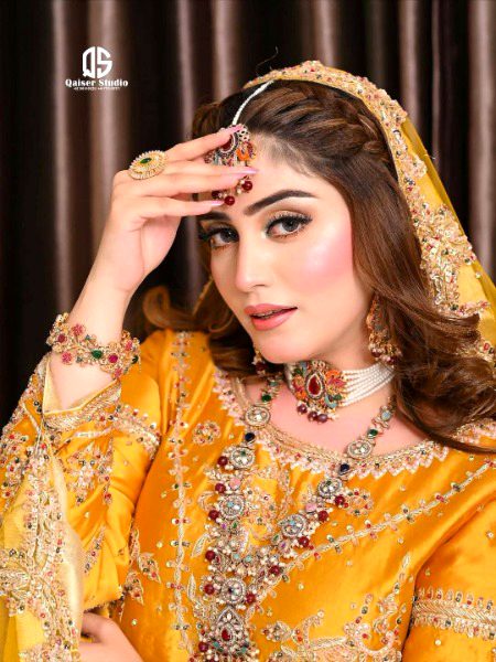 Beautiful People image