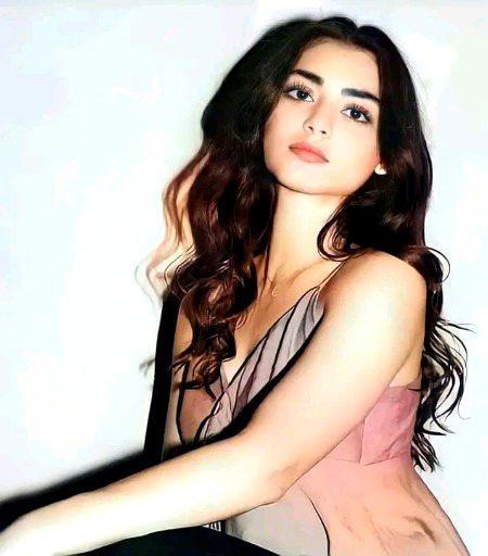 Turkish Celebs image