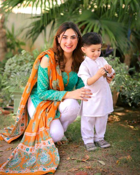 Pakistani Celebs image