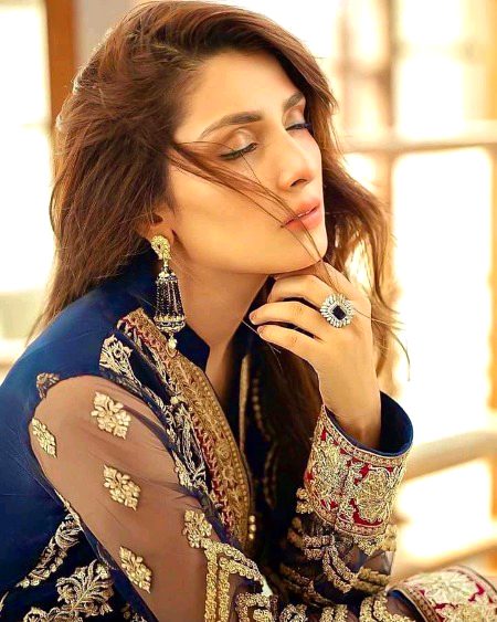 Pakistani Celebs image