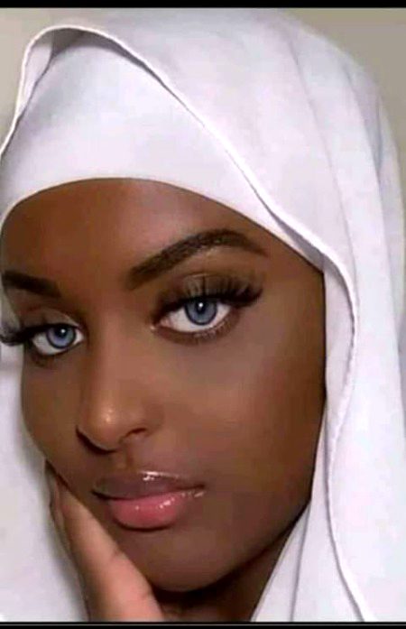 Beautiful People image