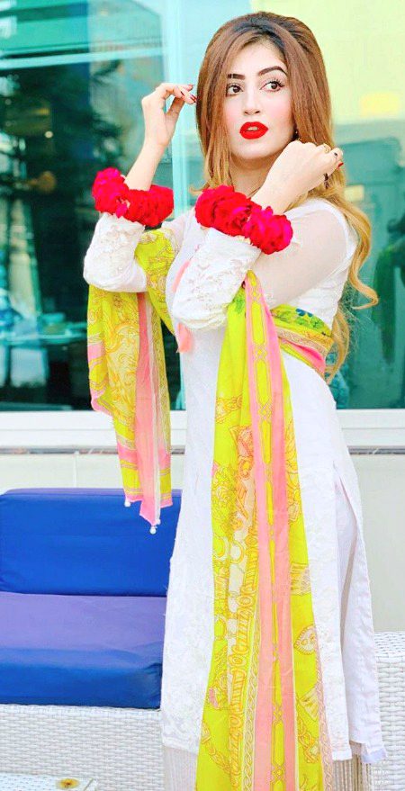 Beautiful People image