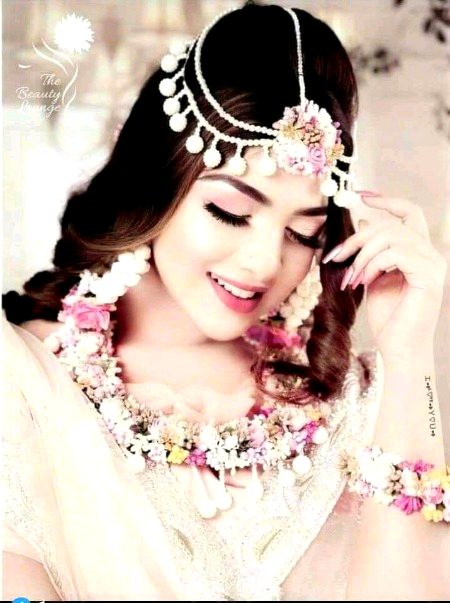 Beautiful People image