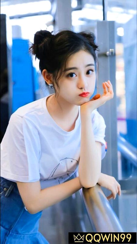 Beautiful People image